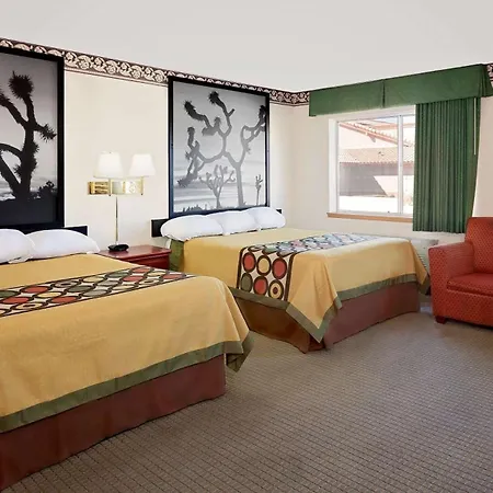 Super 8 By Wyndham Yucca Val/Joshua Tree Nat Pk Area-2