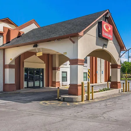 Econo Lodge At Six Flags-2