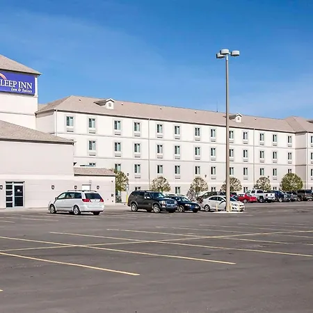 Sleep Inn & Suites Conference Center And Water Park-3