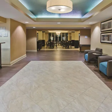 La Quinta By Wyndham Hot Springs-2