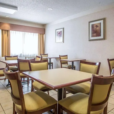 Quality Inn Merrillville-3