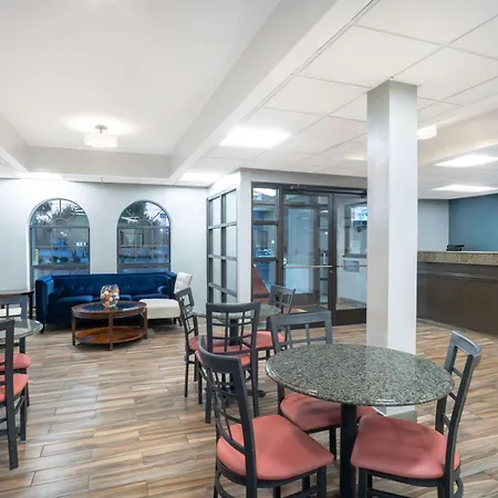Super 8 By Wyndham Murfreesboro-2