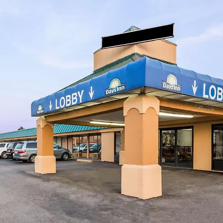 Days Inn By Wyndham Dickson-3