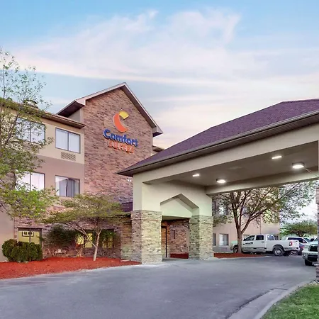 Comfort Suites Omaha East-Council Bluffs-2