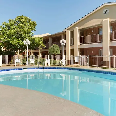 Days Inn By Wyndham Lawton-2