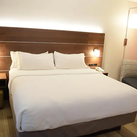 Holiday Inn Express & Suites Pensacola West I-10 By Ihg-2