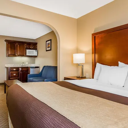 Comfort Inn & Suites Mishawaka-South Bend-3