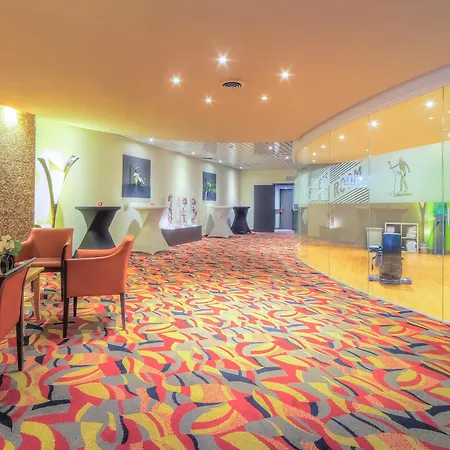 B&B HOTEL Mons Centre-3