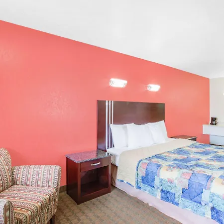 Travelodge By Wyndham Parkersburg-3