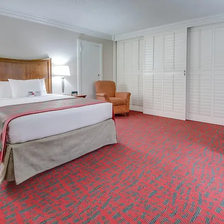 Ramada By Wyndham Metairie New Orleans Airport-2