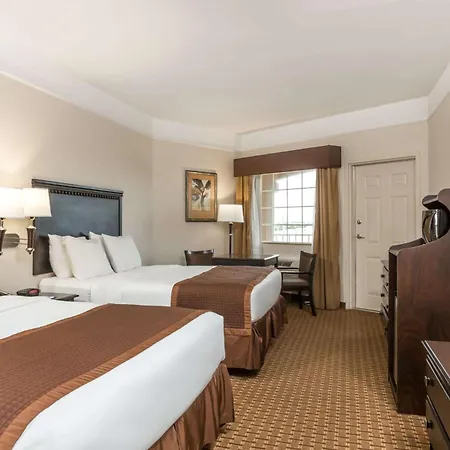 Baymont By Wyndham Galveston-3