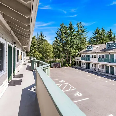 Quality Inn & Suites Bainbridge Island-3