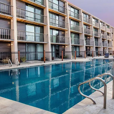 Ramada By Wyndham Austin South-3