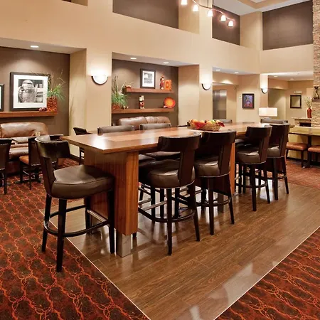 Hampton Inn & Suites Watertown-3