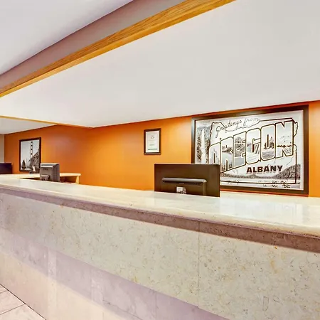 Super 8 By Wyndham Albany Corvallis-2