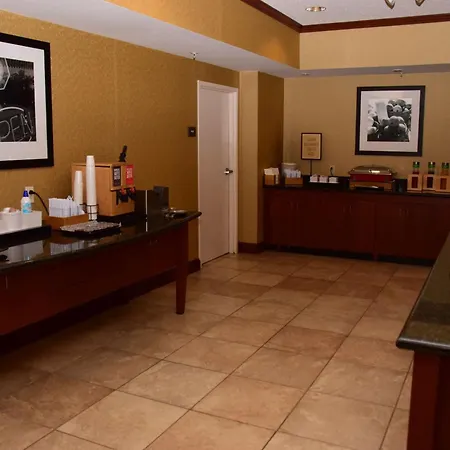Hampton Inn Indiana-2