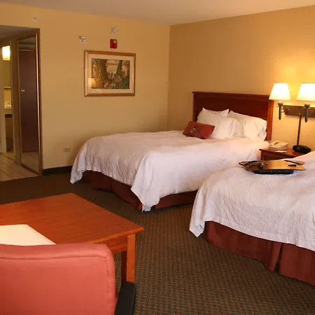 Hampton Inn Mchenry-2