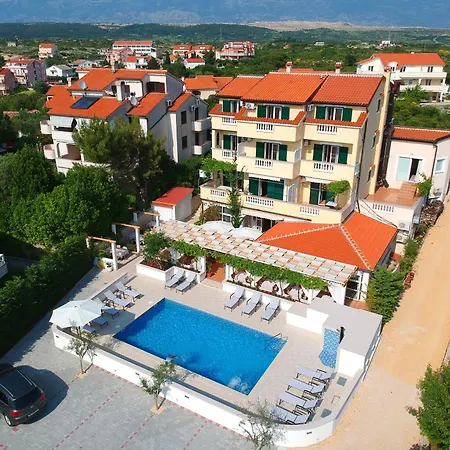 Pansion Villa Bok-3