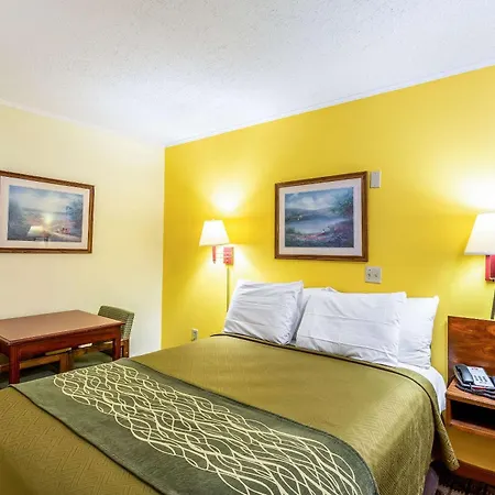 Econo Lodge Morgantown-3