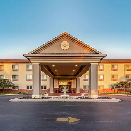 Quality Inn & Suites Hannibal West-3