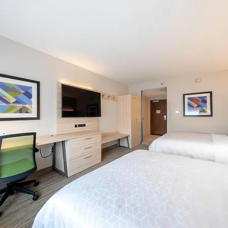 Holiday Inn Express & Suites - Staunton By Ihg-3