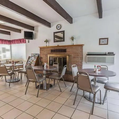 Rodeway Inn & Suites Omak - Okanogan-2