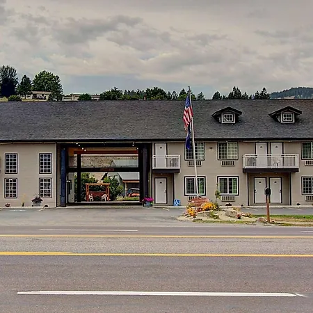 Days Inn & Suites By Wyndham Lolo-3