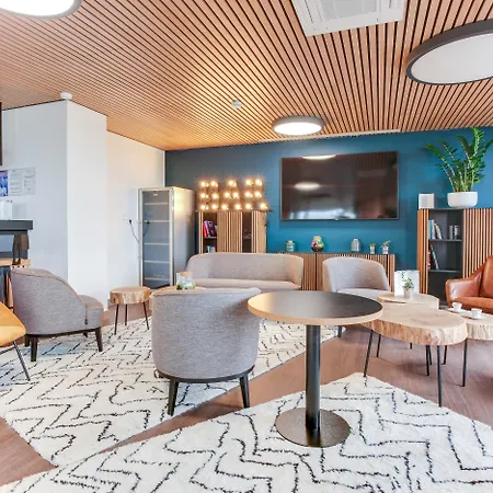 All Suites Appart Hôtel Massy Palaiseau-2