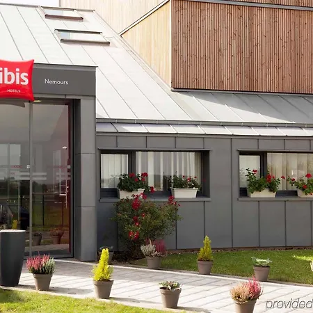 Ibis Nemours-2