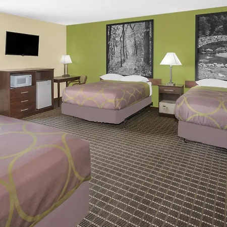 Super 8 By Wyndham Webster City Ia-2