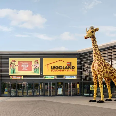 Super 8 By Wyndham Oberhausen Am Centro-3