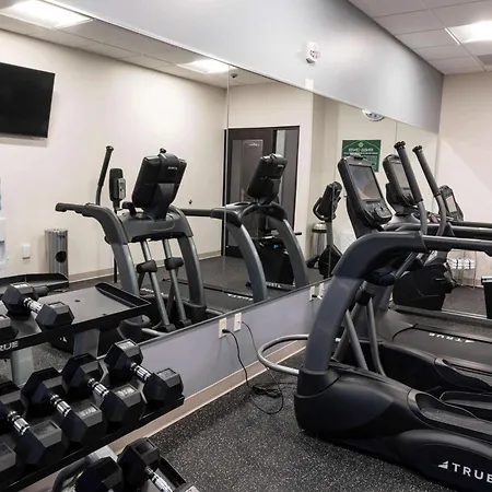 Wingate By Wyndham Angola-2