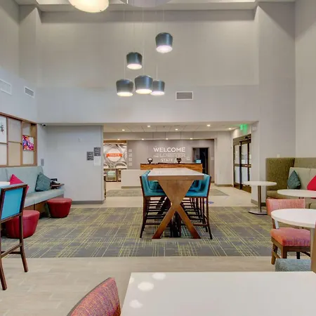 Hampton Inn & Suites Portland West-3