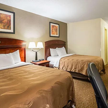 Quality Inn Fairmont-2