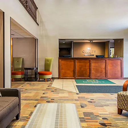 Quality Inn Fairmont-3