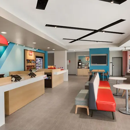 Avid Hotel - Hays By Ihg-2