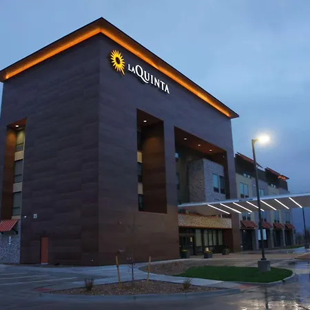 La Quinta Inn & Suites By Wyndham Littleton-Red Rocks-3