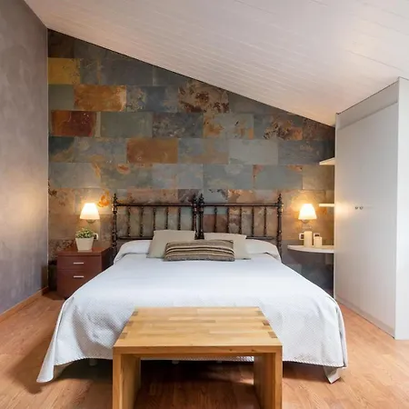 Hotel Els Cacadors De Ribes-2