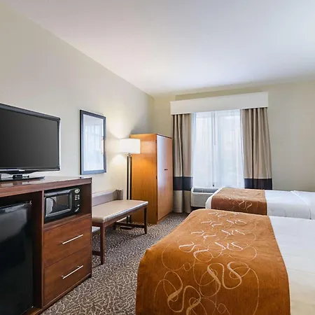 Quality Suites Springdale West I-49-3