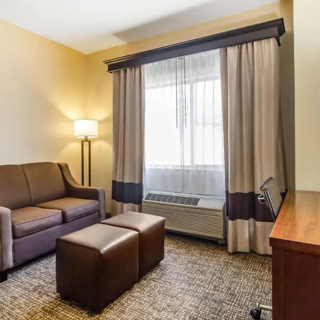 Quality Suites Corbin North-3