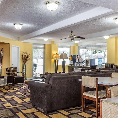 Econo Lodge Byron Near Historic District - Warner Robins-3