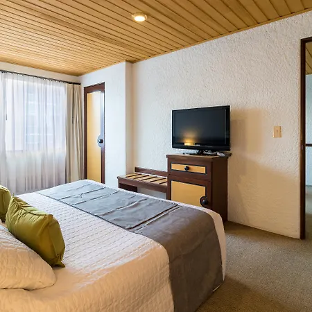 Hotel Suites Real 97-3