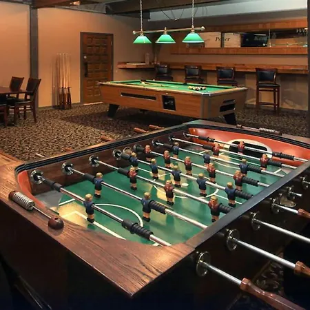 Yellowstonepark Inn&Suites-3