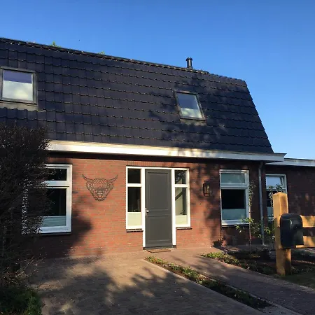 Lowlander Bnb-2