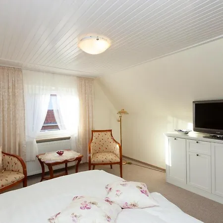 Hotel Garni Nordseerose Greetsiel-3