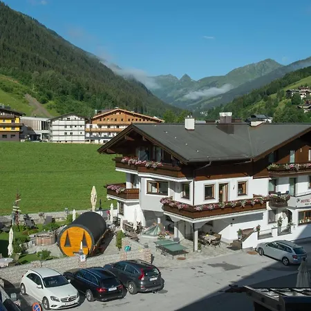 Hotel Tristkogel-2