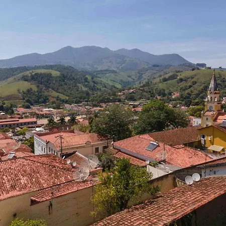 Hospedaria Recanto da Val-3