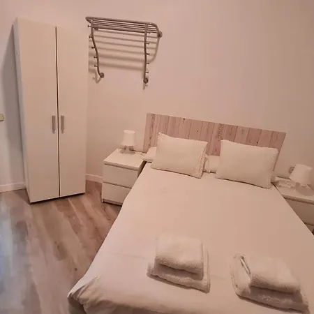 Hostal Eixample-2