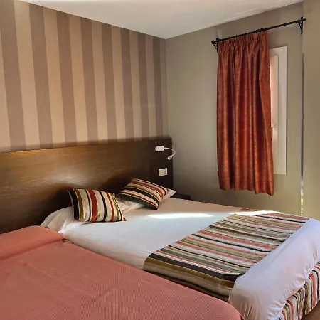 Hostal Los Coronales-2
