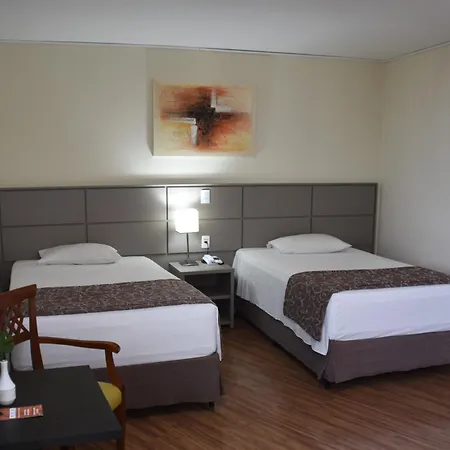 Hotel Golden Park Internacional Foz&Convenções By Nacional Inn-3